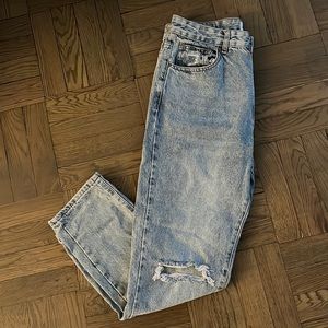 NWOT Cotton On Distressed Mom Jean - Size 8